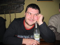 Слон и вотка.
(К сожалению, потом в фотоаппарате сел аккумулятор и дальнейшие события не зпечатлены. А может, и к счастью... )))