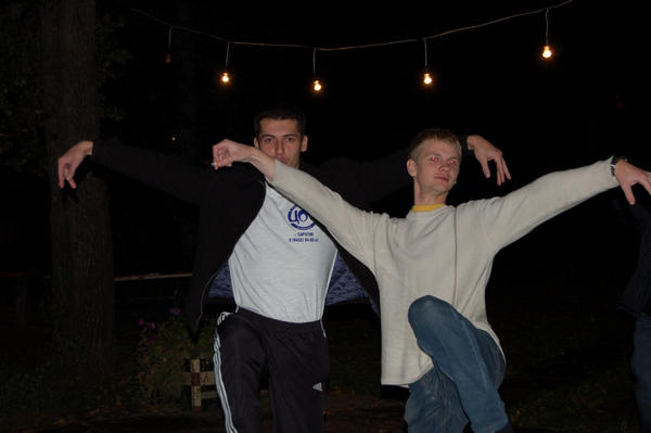 Остаток ночи они провели в позе журавля.
Кальян больше не курят.