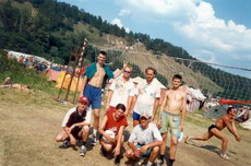 Один из дней был полностью посвящён волейболу (это моя команда)