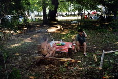 Вот такой стол и лавки были изготовлены для заключительного торжественного ужина.