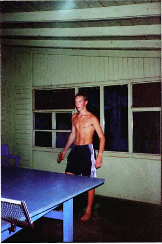 Вас фотографируют! (напрягли руки, вдохнули поглубже и задержали дыхание). Аполлон! ))))