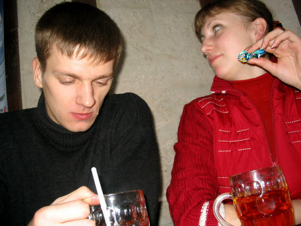 Занудов притащил кучу съестного!
Риспект ему